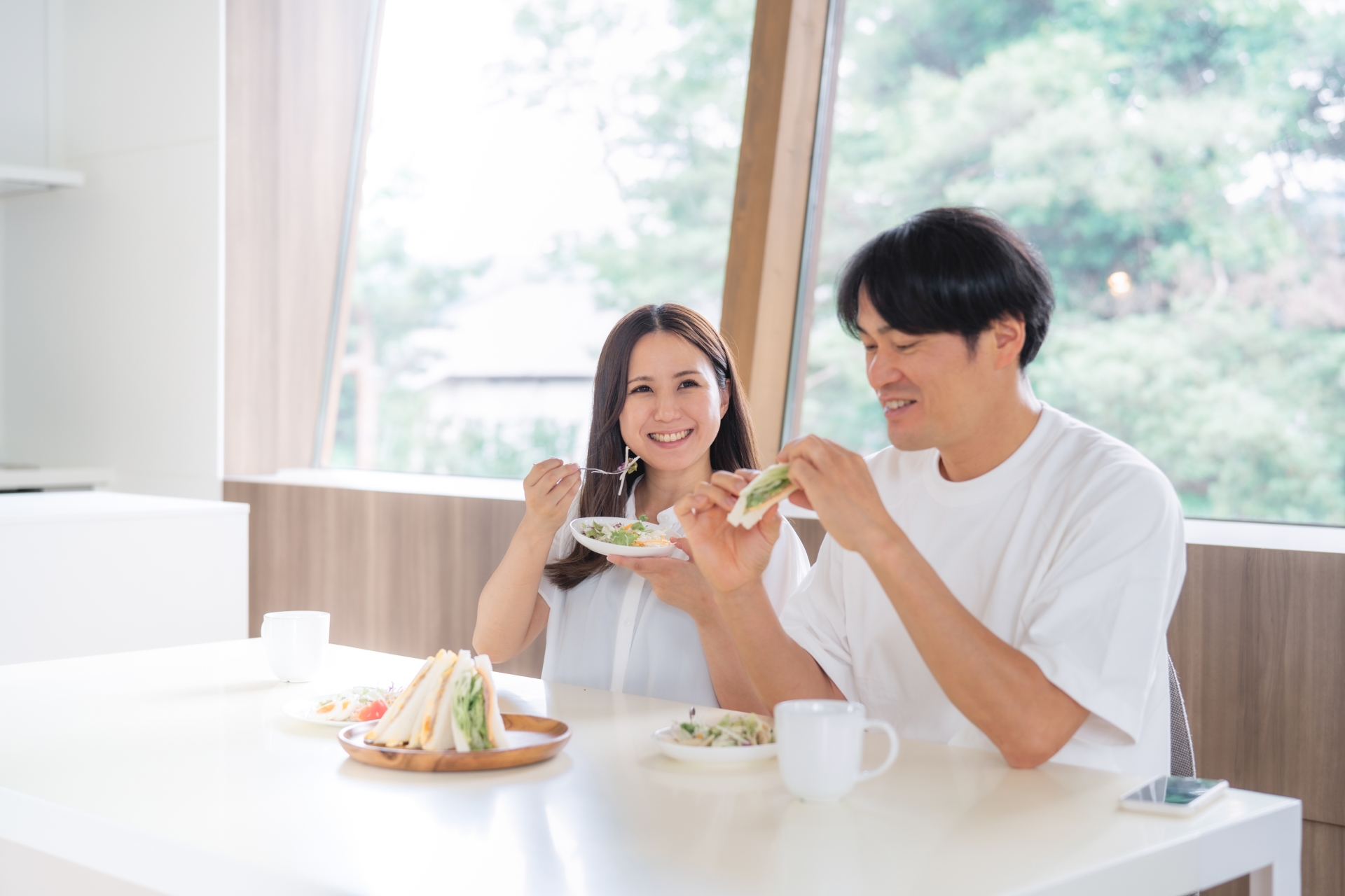 50代男性が無料で使えるマッチングアプリ事情を解説