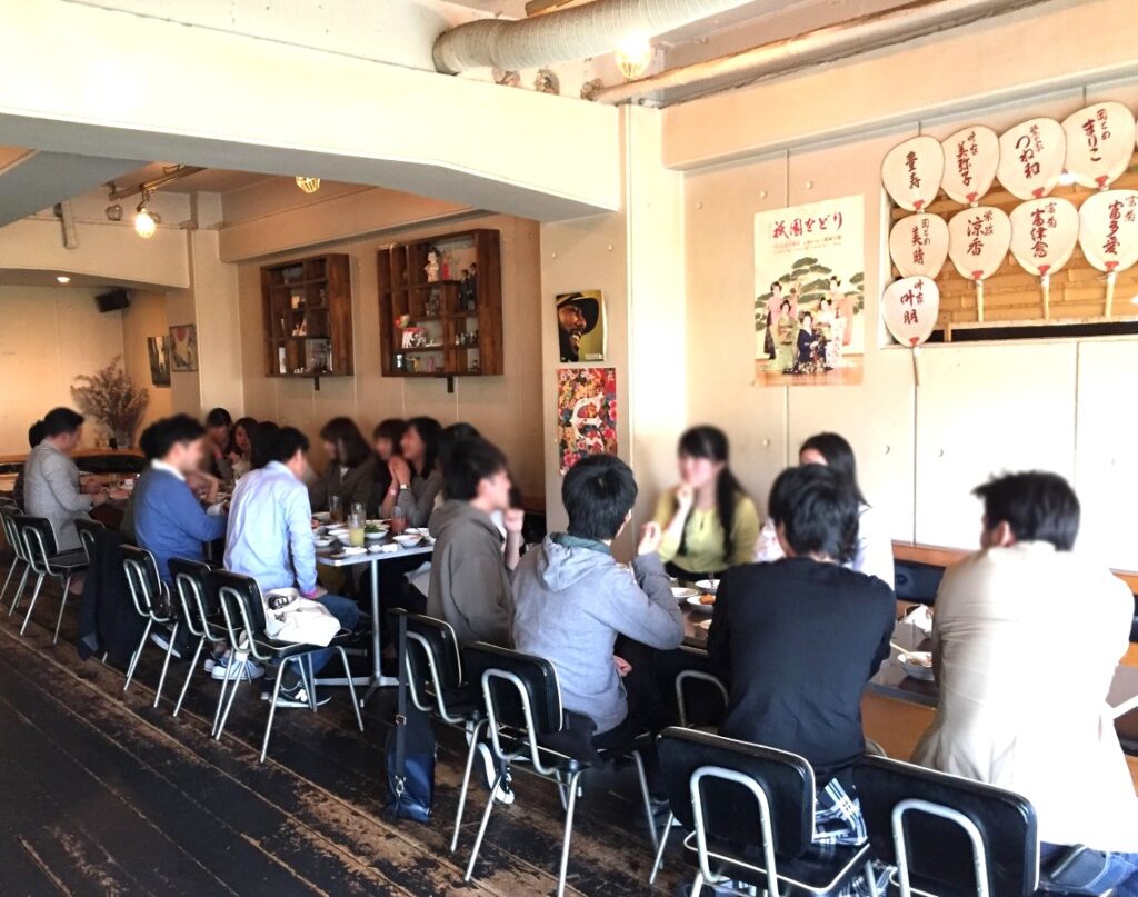 企業運営による情報発信